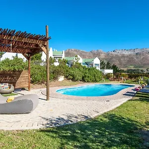 https://wind-rose-guest-house.hotels-capetown.com